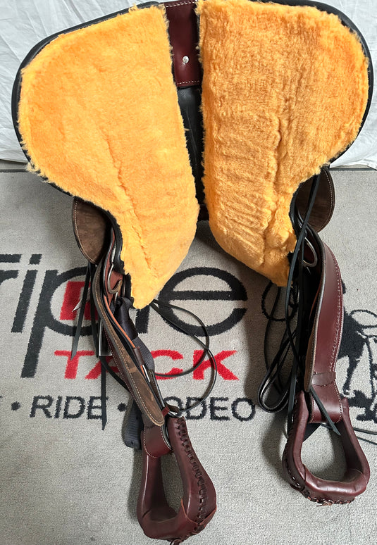 Circle Y Oak Grove Trail Saddle 16"