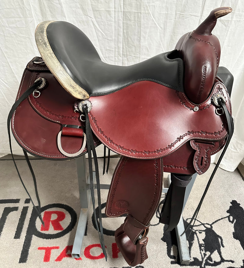 Load image into Gallery viewer, Circle Y Oak Grove Trail Saddle 16"
