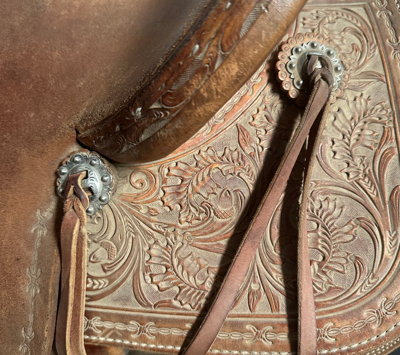 Load image into Gallery viewer, Used Triple R Roughout Rancher Saddle - 16"
