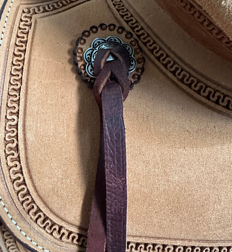 Load image into Gallery viewer, Triple R Modified Association Rancher Saddle 15.5"
