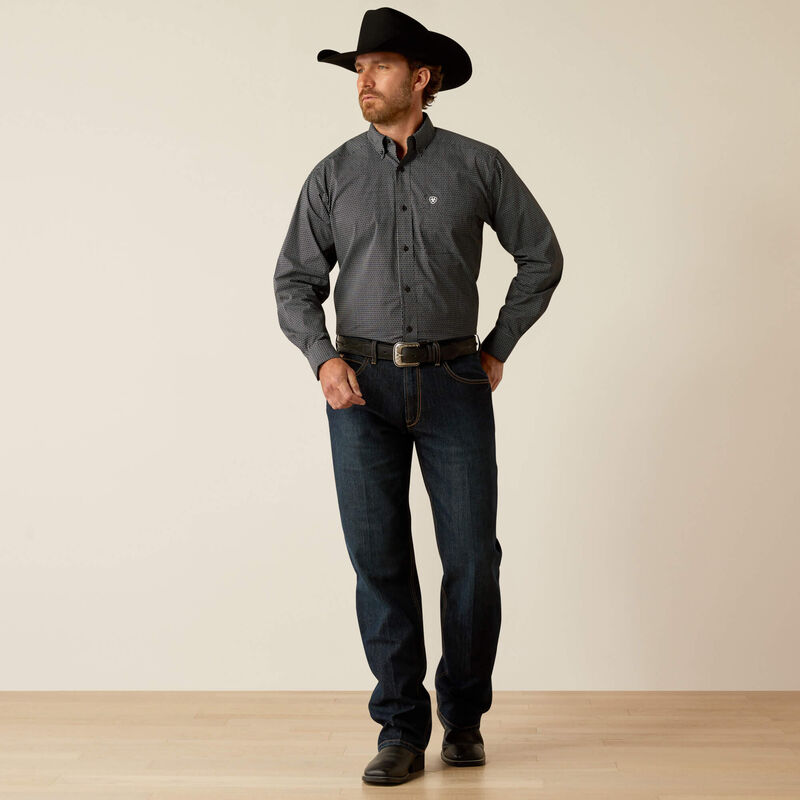 Load image into Gallery viewer, Ariat Mens Jade Classic Fit Long Sleeve Shirt - Black
