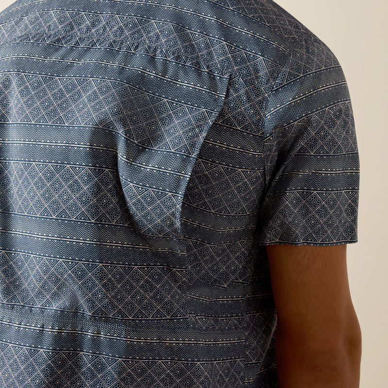 Load image into Gallery viewer, Ariat Mens VentTek Outbound Fitted Short Sleeve Print Shirt - Dark Denim

