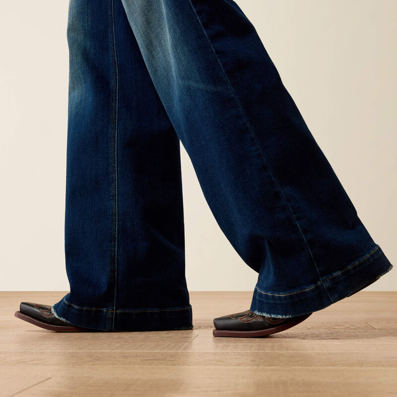 Load image into Gallery viewer, Ariat Womens Ultra High Rise Penelope Wide Leg Denim Jean - Lakewood
