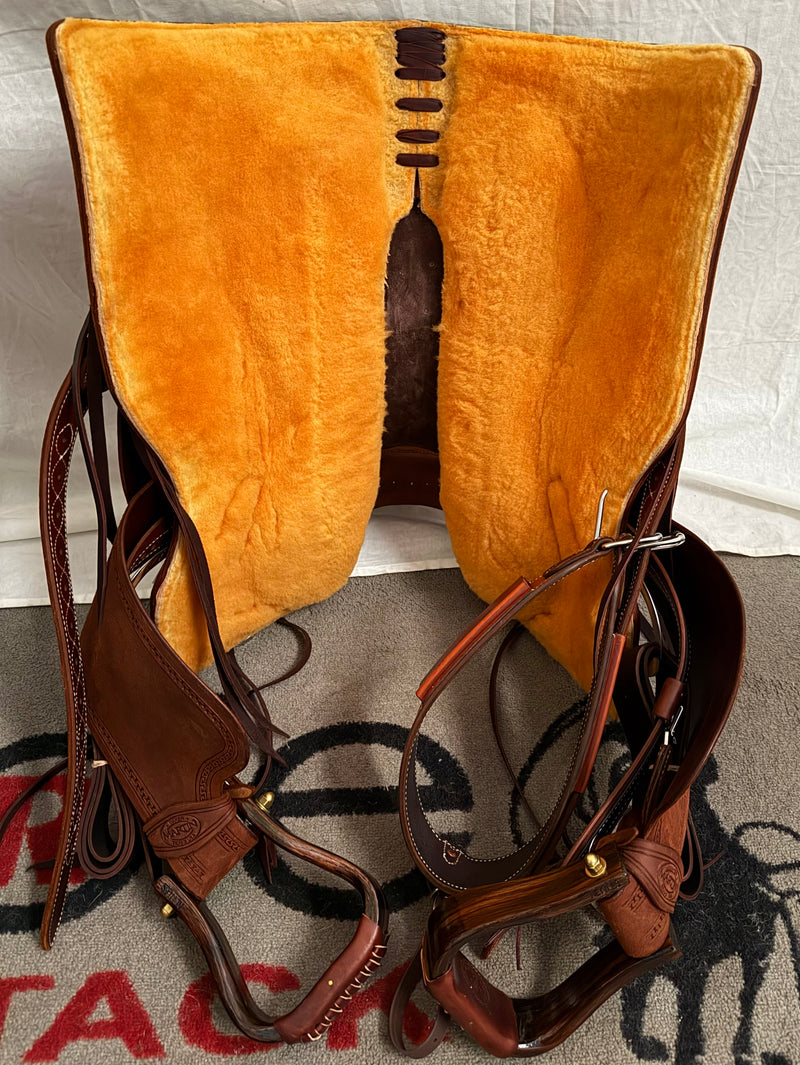 Load image into Gallery viewer, Martin Saddlery Roughout Ranch Cutter Saddle - 15.5"
