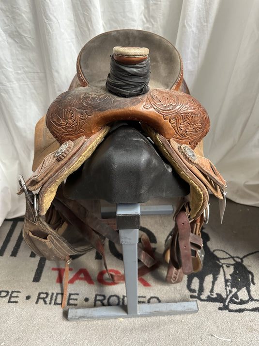 Used Connelly 1/2 Floral Team Roper Saddle 15"