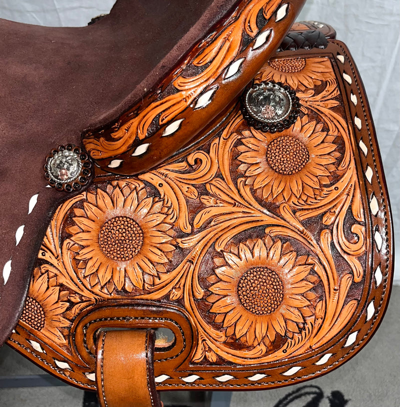 Load image into Gallery viewer, ST BR450 Buckstitch Barrel Saddle 14.5"
