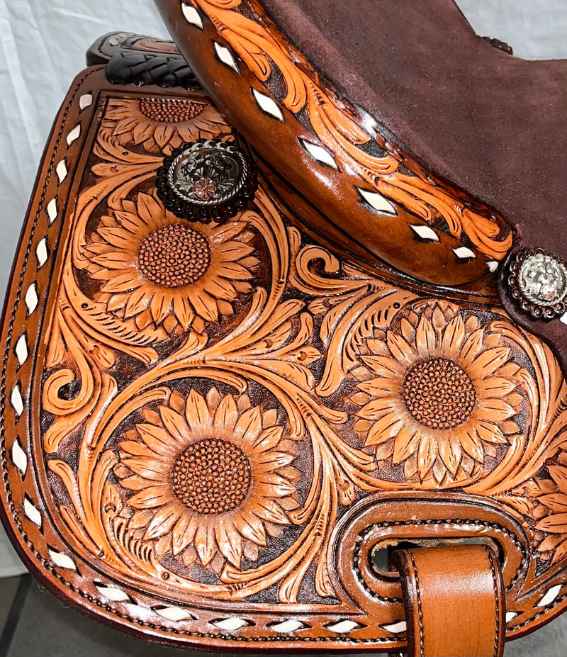 Load image into Gallery viewer, ST BR450 Buckstitch Barrel Saddle 14.5"
