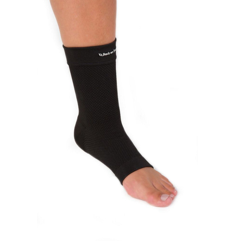 Load image into Gallery viewer, Back On Track Physio Ankle Brace - Black
