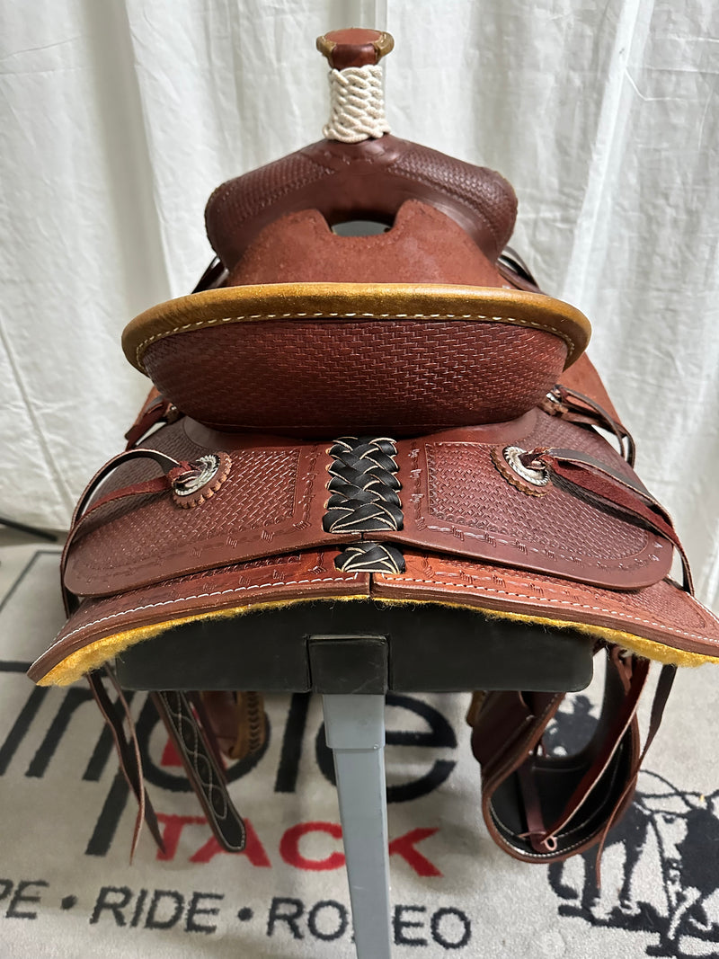 Load image into Gallery viewer, Triple R Kid Modified Association Rancher Saddle 13"
