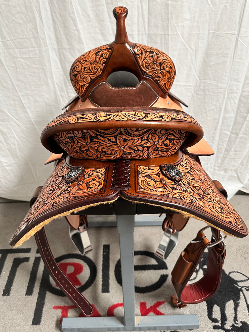 Load image into Gallery viewer, ST 1/2 Floral Star Barrel Saddle 14"
