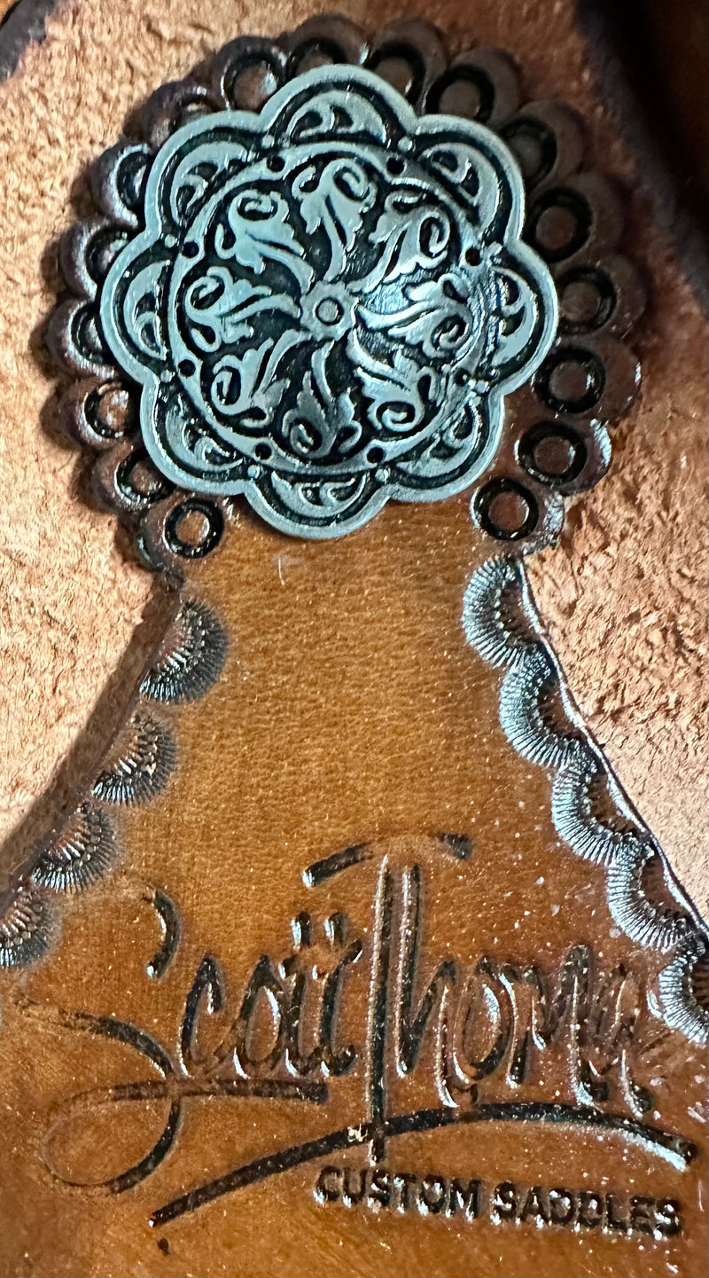 Load image into Gallery viewer, ST 1/2 Floral Star Barrel Saddle 14"
