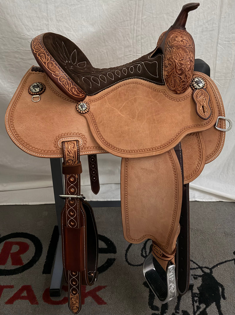 Load image into Gallery viewer, Martin Saddlery Fearless 1/8 Floral Barrel Saddle - 14.5"
