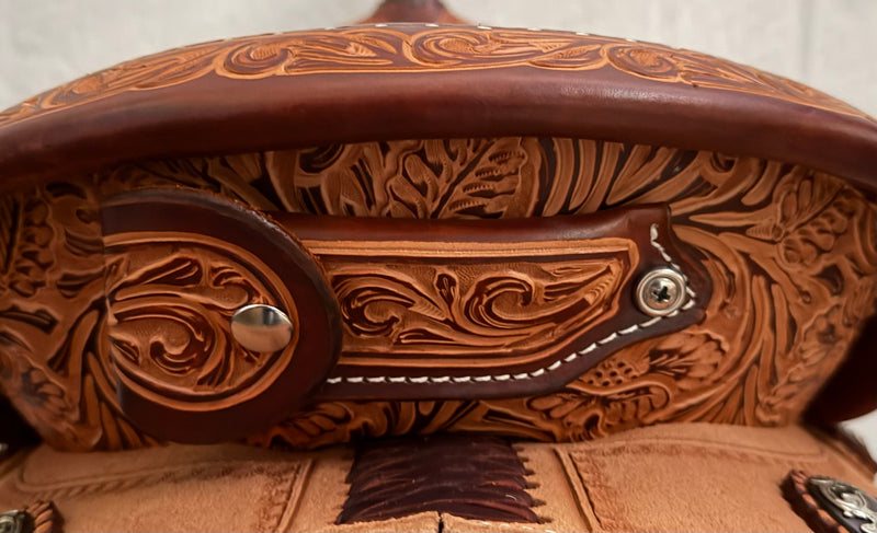 Load image into Gallery viewer, Martin Saddlery Fearless 1/8 Floral Barrel Saddle - 14.5"
