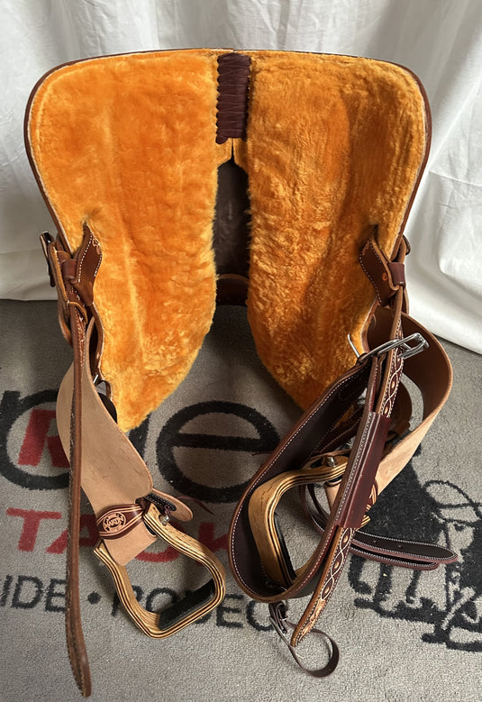 Martin Saddlery Stingray Natural Floral Barrel Saddle 13.5"