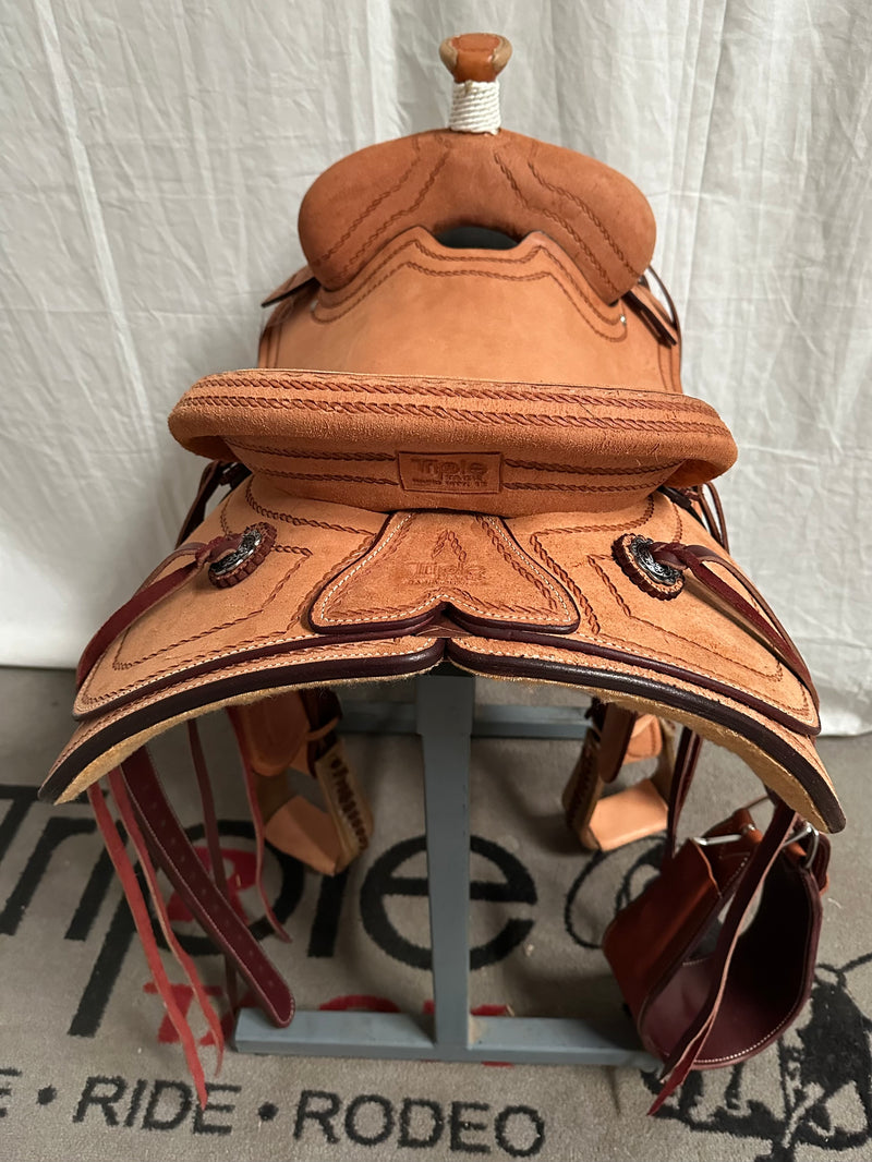 Load image into Gallery viewer, Triple R Modified Association Rancher Saddle 16"

