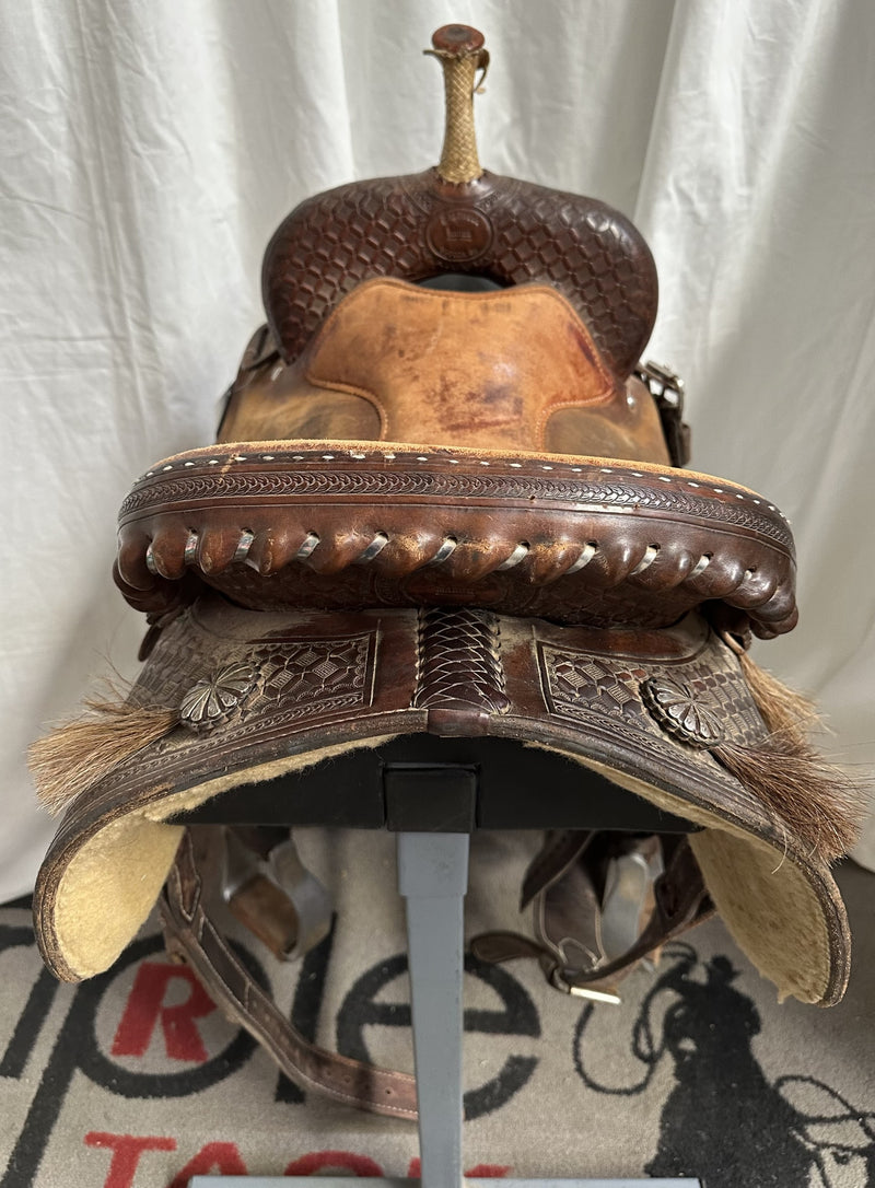 Load image into Gallery viewer, Used Caldwell Barrel Saddle 14.5"
