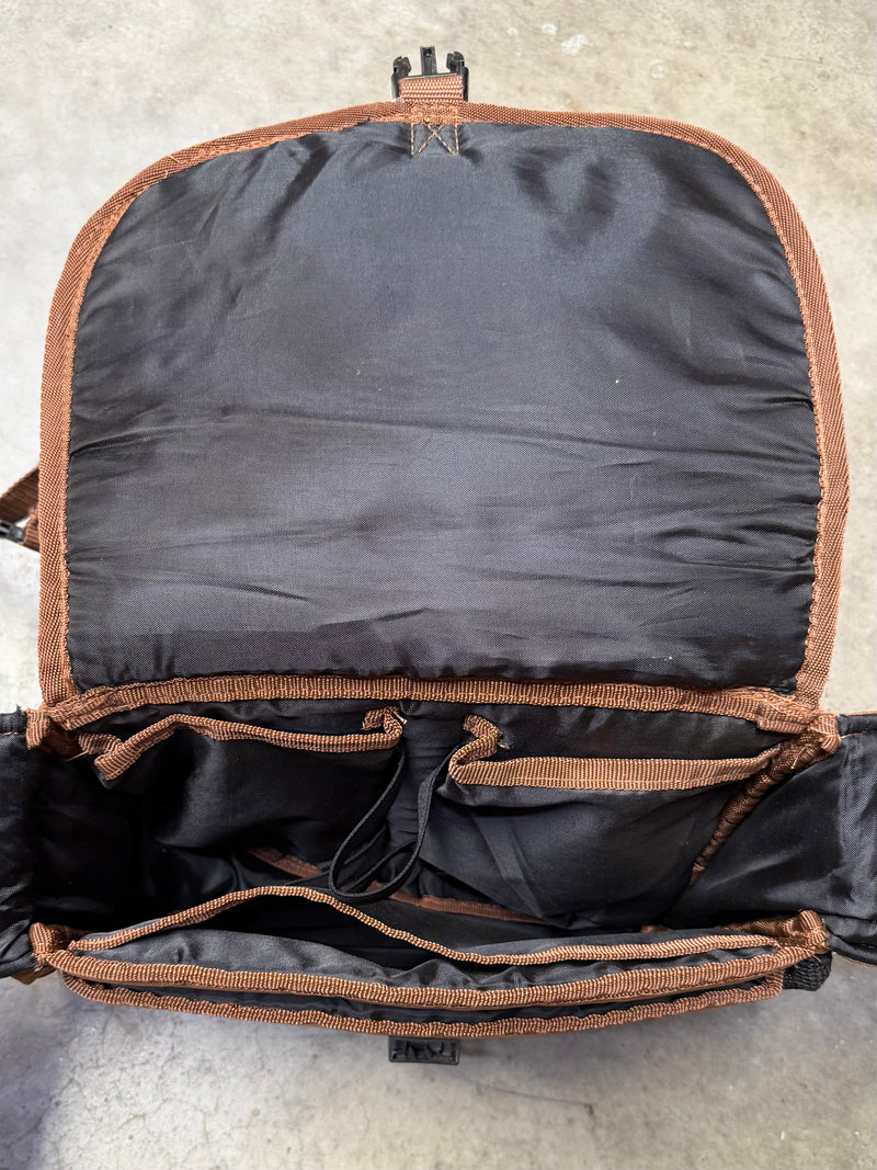 Load image into Gallery viewer, Used Weaver Leather Trail Gear Saddle Bag - Brown
