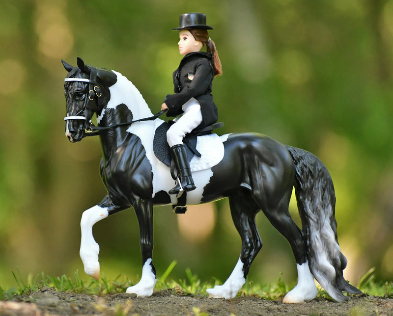 Load image into Gallery viewer, Breyer Ezra Battlefield Angel HP
