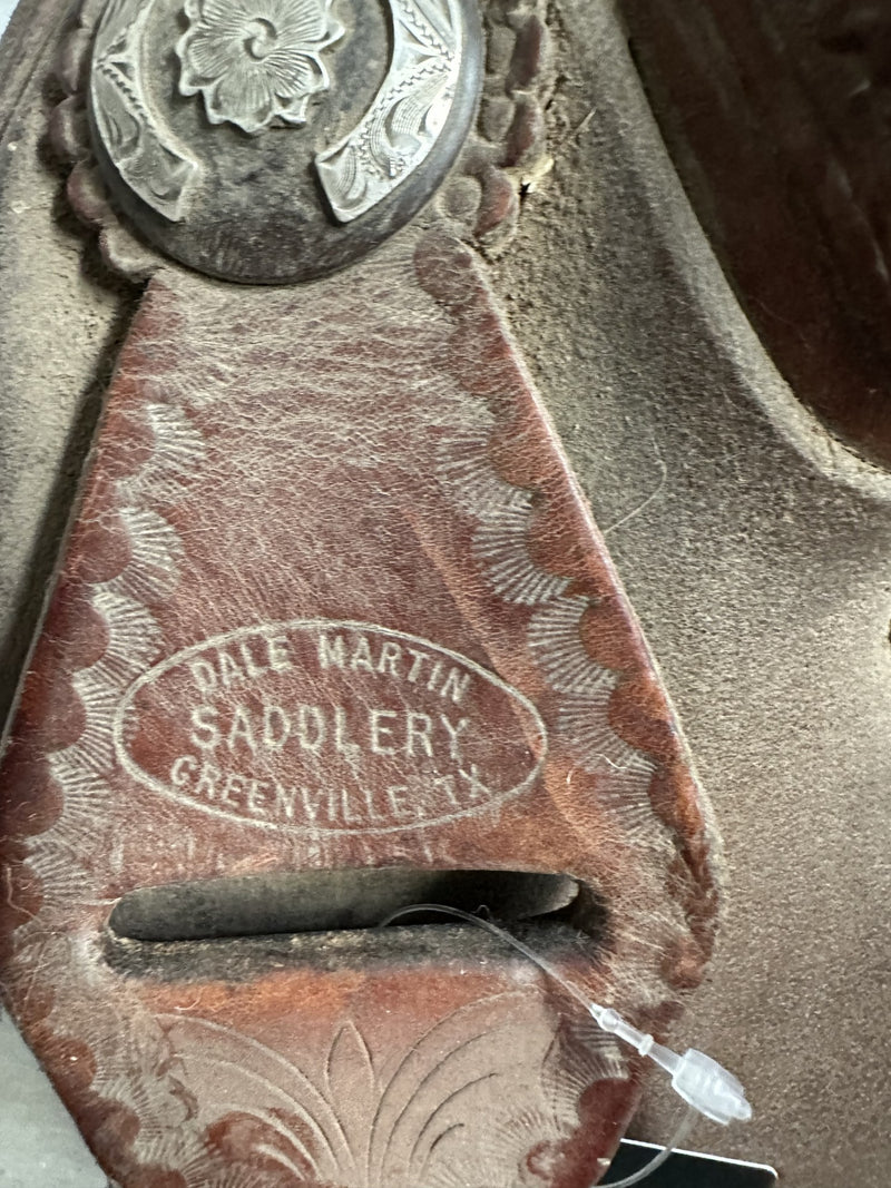 Load image into Gallery viewer, Used Dale Martin 7/8 Floral Team Roper Saddle 15"
