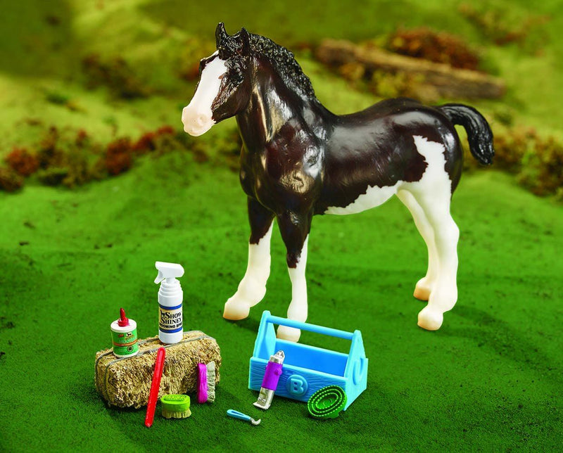 Load image into Gallery viewer, Breyer Grooming Kit

