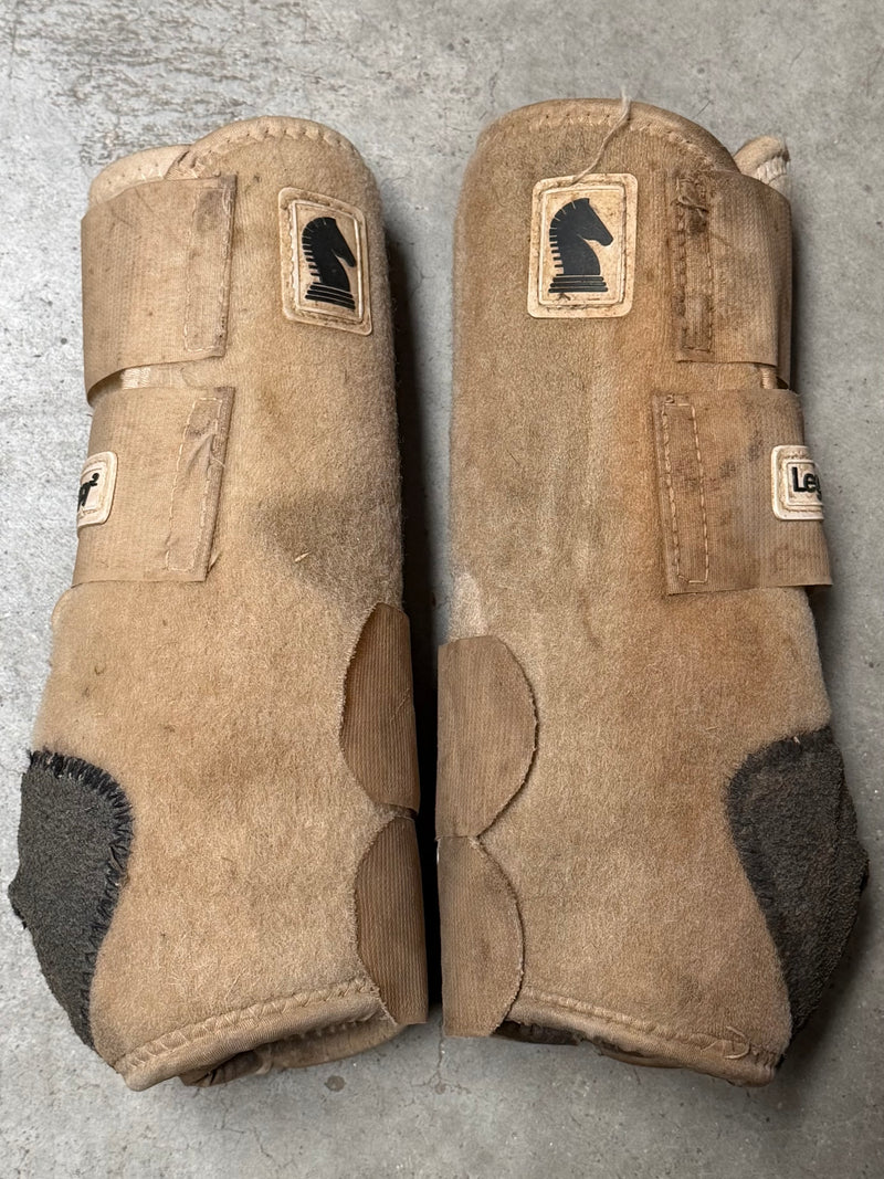 Load image into Gallery viewer, Used CE Legacy2 Protective Boots - White - Large - Front
