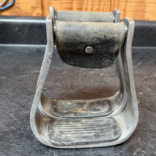 Used Rubber Tread Aluminum Stirrups