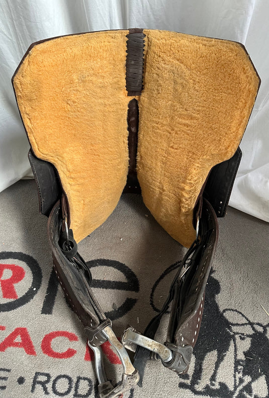 Used Tomahawk Saddlery Barrel Saddle 16"