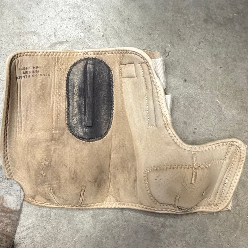Load image into Gallery viewer, Used CE Legacy Protective Boots - White - Hind - Medium
