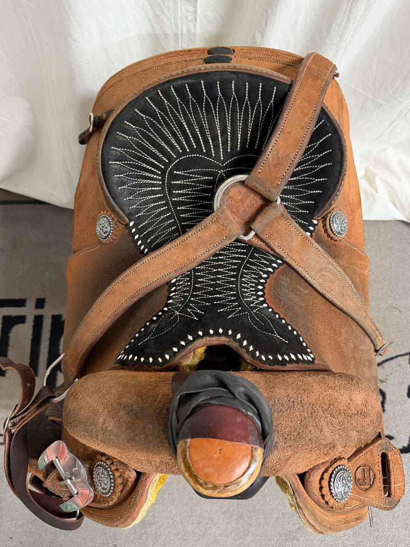 Load image into Gallery viewer, Used Peace Saddles Team Roper Saddle 14.5" &amp; Matching Breast Collar
