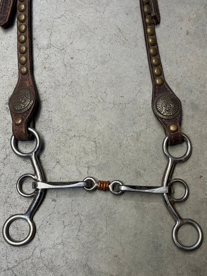 Load image into Gallery viewer, Used Running Roan Tack One Ear Headstall &amp; Three Piece Dogbone Bit

