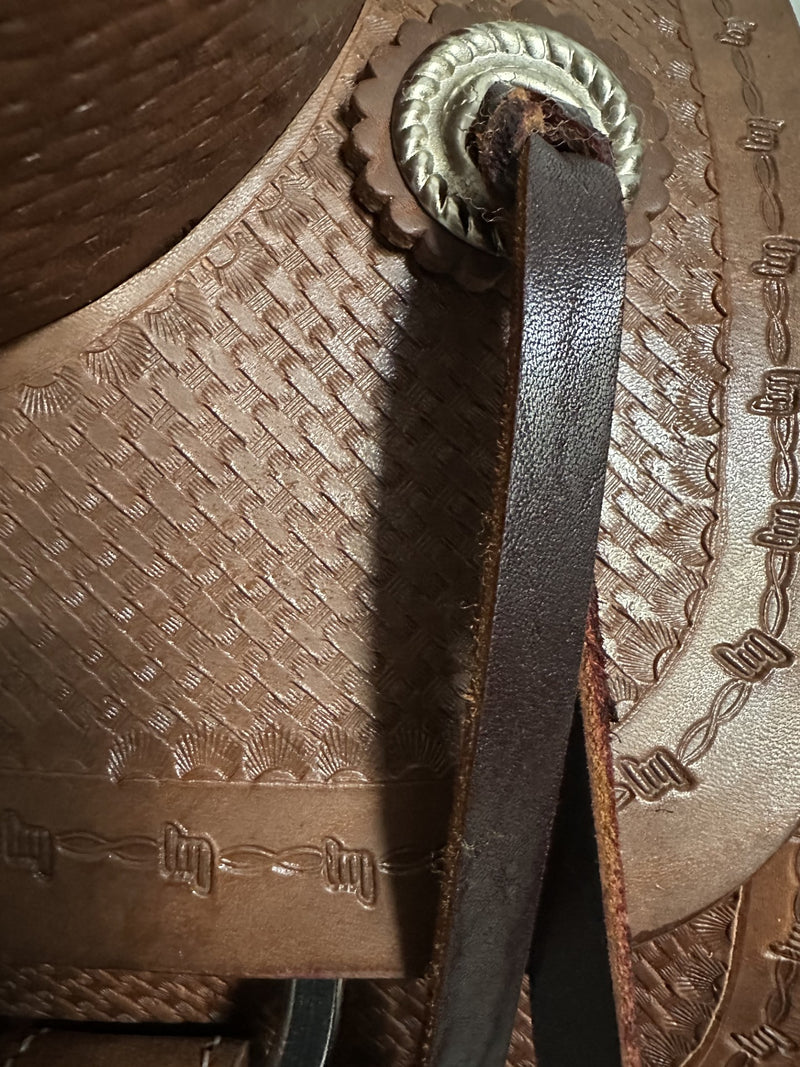 Load image into Gallery viewer, Triple R Kid Modified Association Rancher Saddle 12"
