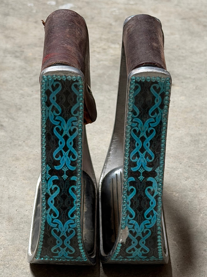 Load image into Gallery viewer, Used Turquoise Designed Aluminum Barrel Stirrups with Rubber Tread
