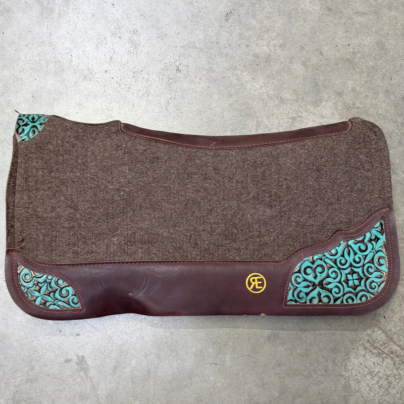 Load image into Gallery viewer, Used Reinsman Turquoise Embossed Corners Wool Pad
