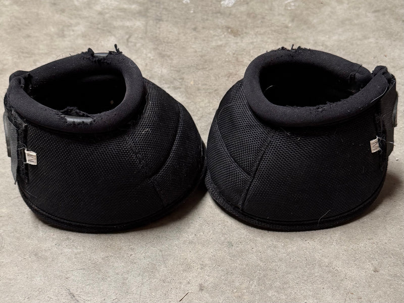 Load image into Gallery viewer, Used Weaver Bell Boots - Black - Medium
