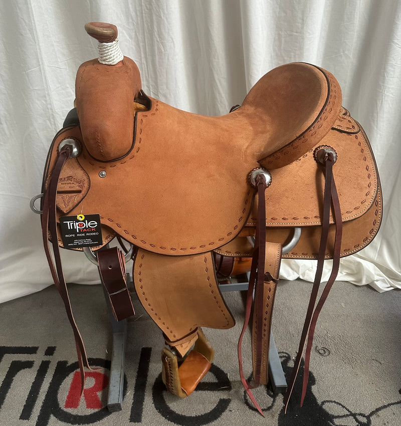 Load image into Gallery viewer, Triple R Modified Association Rancher Saddle 16"
