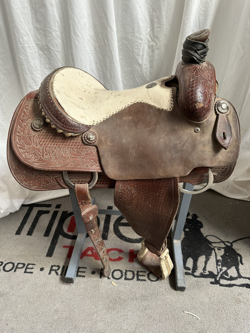 Load image into Gallery viewer, Used Dale Martin 7/8 Floral Team Roper Saddle 15"
