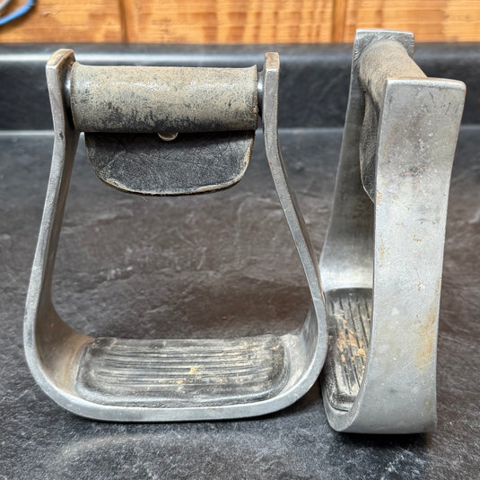 Used Rubber Tread Aluminum Stirrups