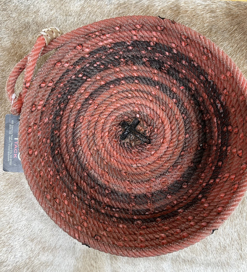 Load image into Gallery viewer, Small Rope Basket - Crosses - Red
