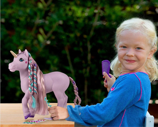 Breyer Iris - Mane Beauty Styling Unicorn