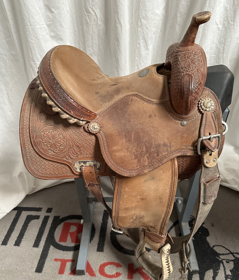 Load image into Gallery viewer, Used Martin Barrel 1/2 Combo Saddle 13.5"
