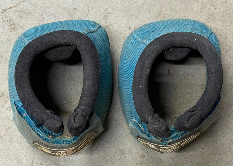 Load image into Gallery viewer, Used PC Ballistic Bell Boots - Teal
