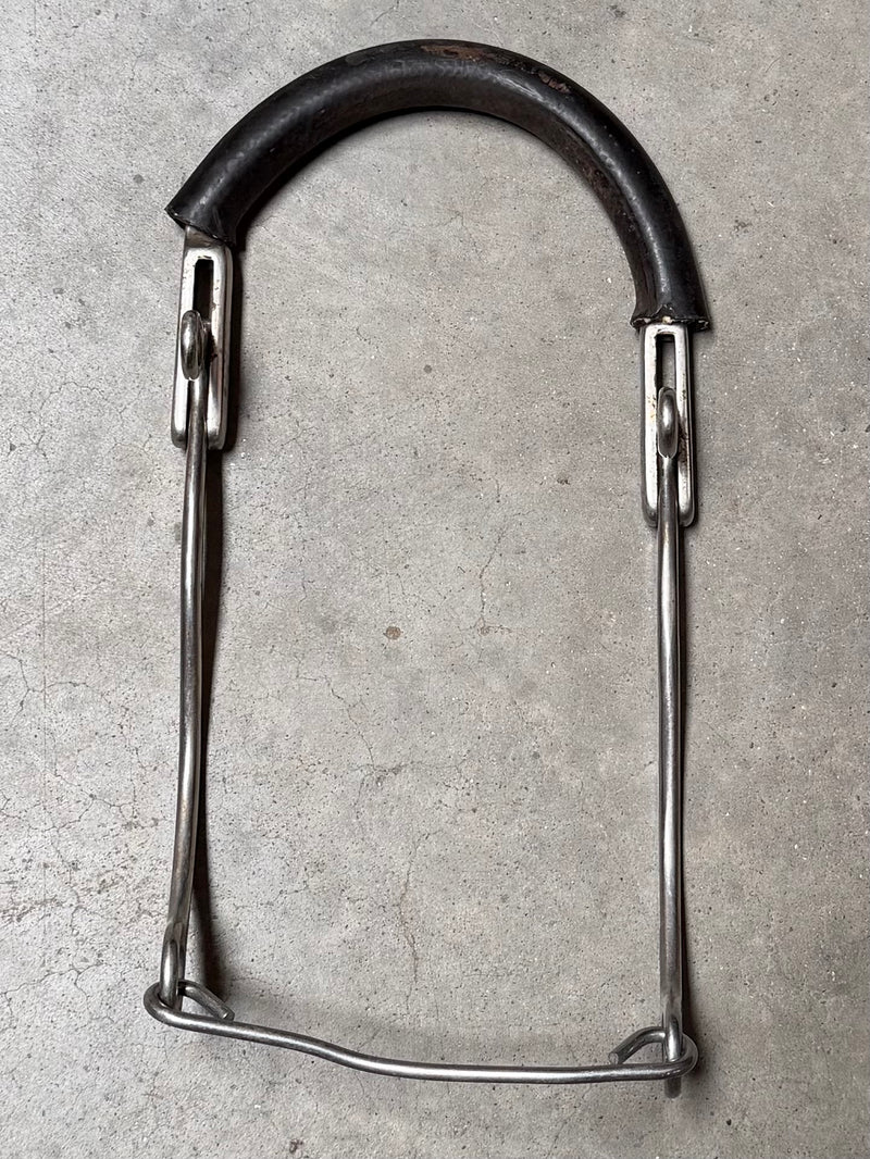 Load image into Gallery viewer, Used Rubber Nose Mechanical Hackamore
