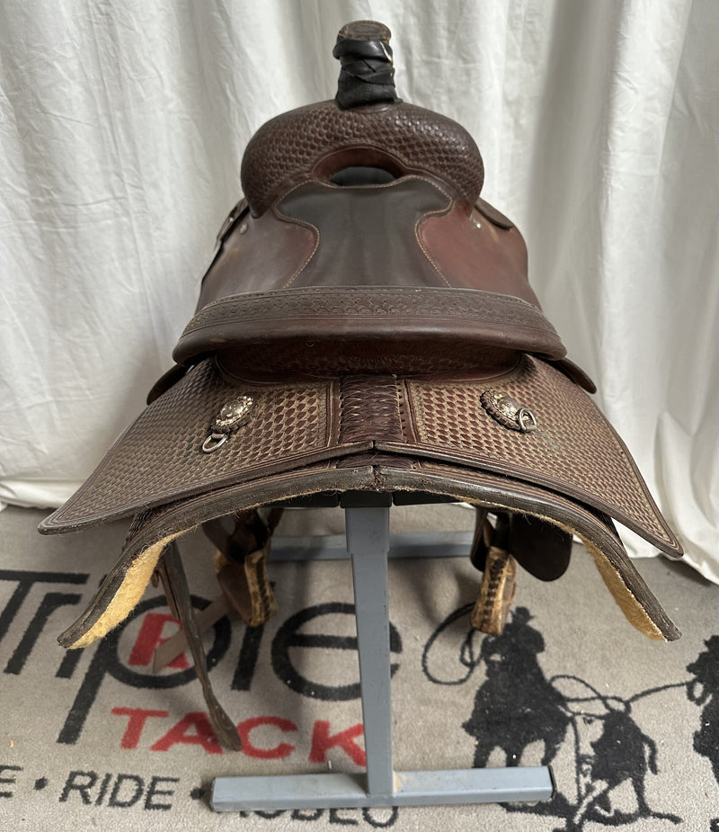 Load image into Gallery viewer, Used Dale Martin Ranch Cutter Saddle 15"
