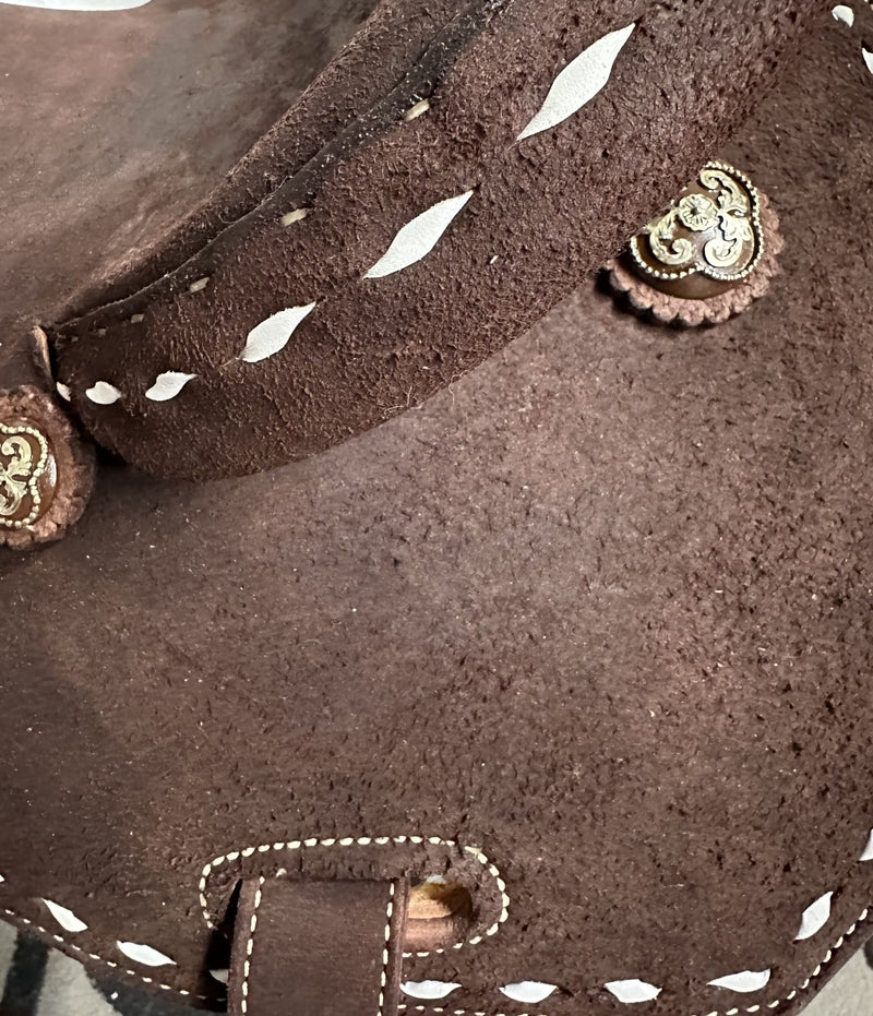 Load image into Gallery viewer, ST BR100 Barrel Saddle Chocolate 13"
