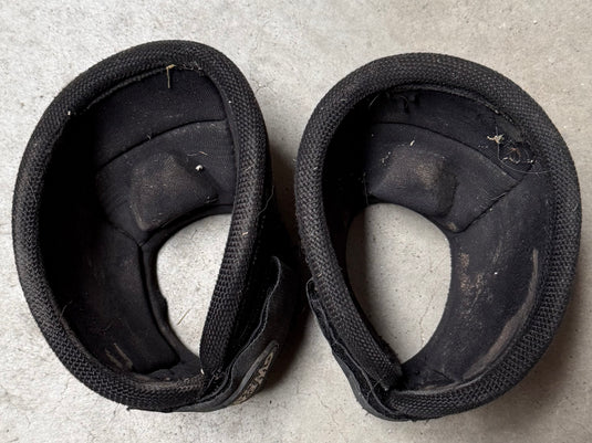 Used Weaver Bell Boots - Black - Medium