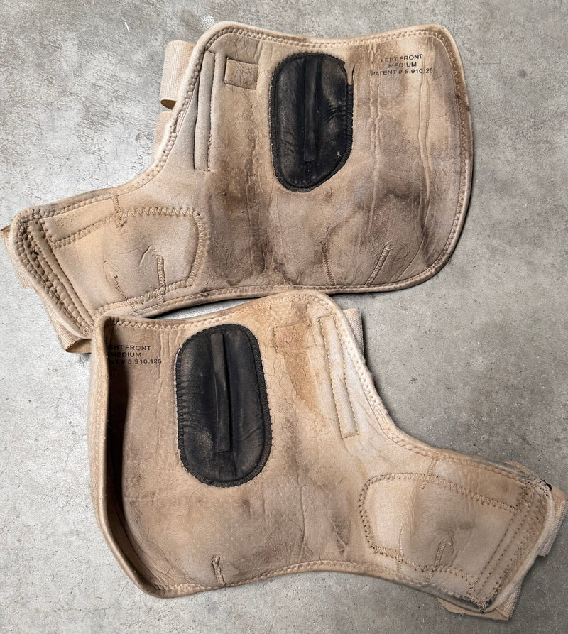 Load image into Gallery viewer, Used CE Legacy Protective Boots - White - Medium - Front
