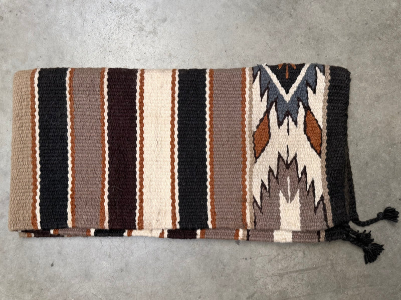 Load image into Gallery viewer, Used Mayatex 6# Blanket - Brown/Tan/Black
