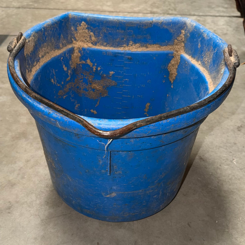Load image into Gallery viewer, Used Plastic Flat Back Bucket - Blue
