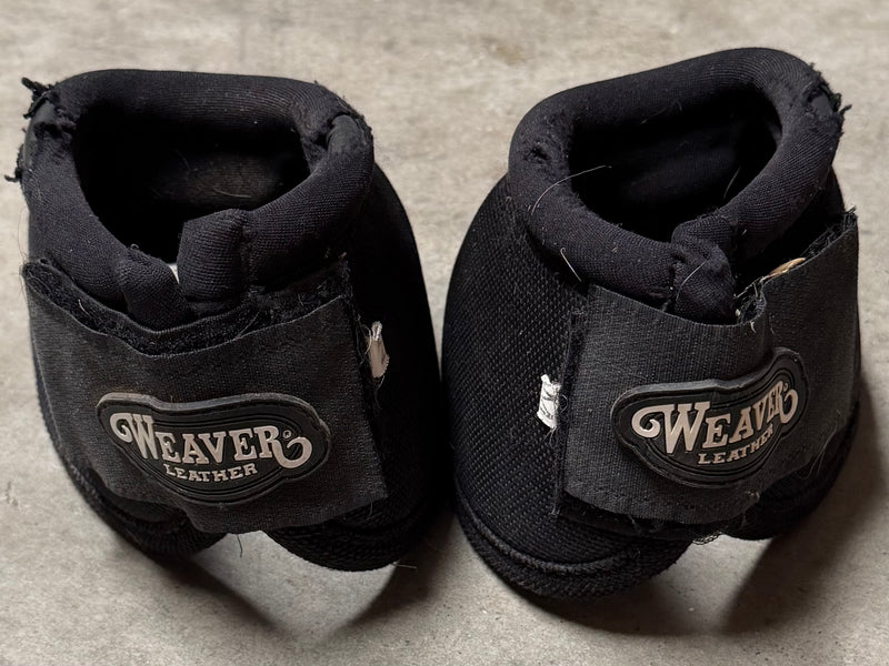 Load image into Gallery viewer, Used Weaver Bell Boots - Black - Medium

