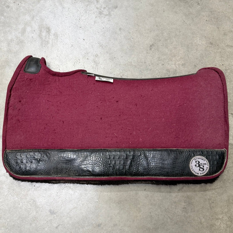 Load image into Gallery viewer, Used 3S Felt/Fleece Saddle Pad - Burgundy - 30x30 - 3/4"
